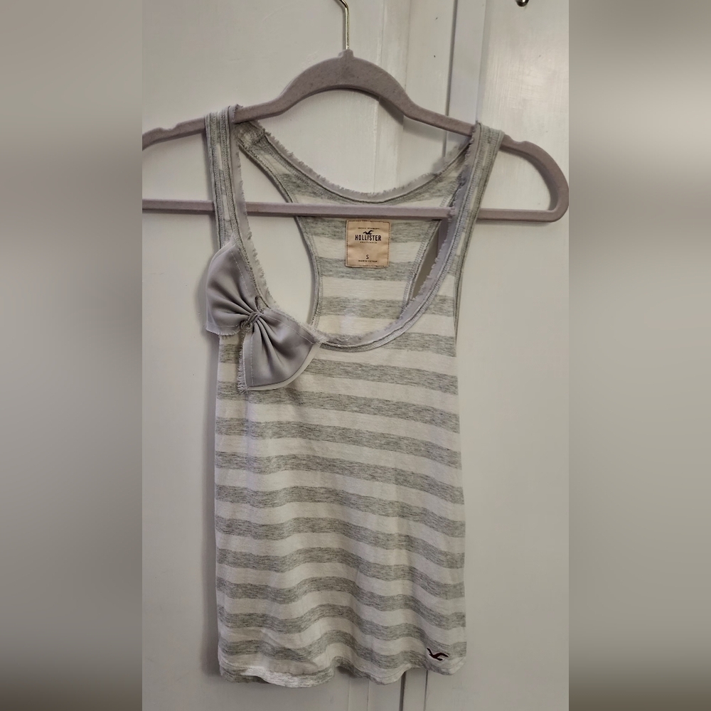 Hollister Light Gray Striped Tank Top with Bow Y2K